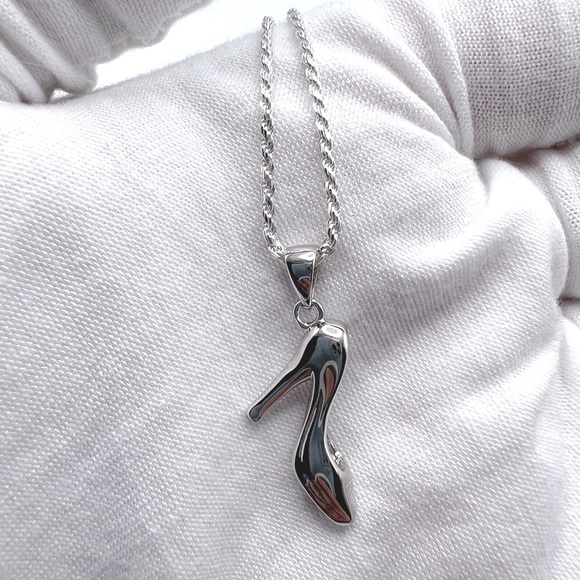 .925 Sterling Silver High Heel Shoe Necklace - Picture 9 of 17